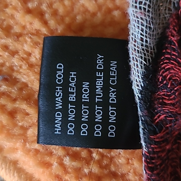 Scarf or Shall - Picture 6 of 6